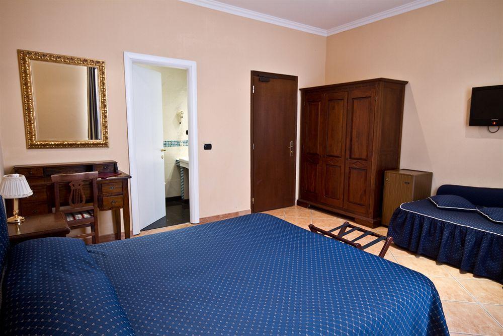 Hotel Caracciolo Rom Exteriör bild